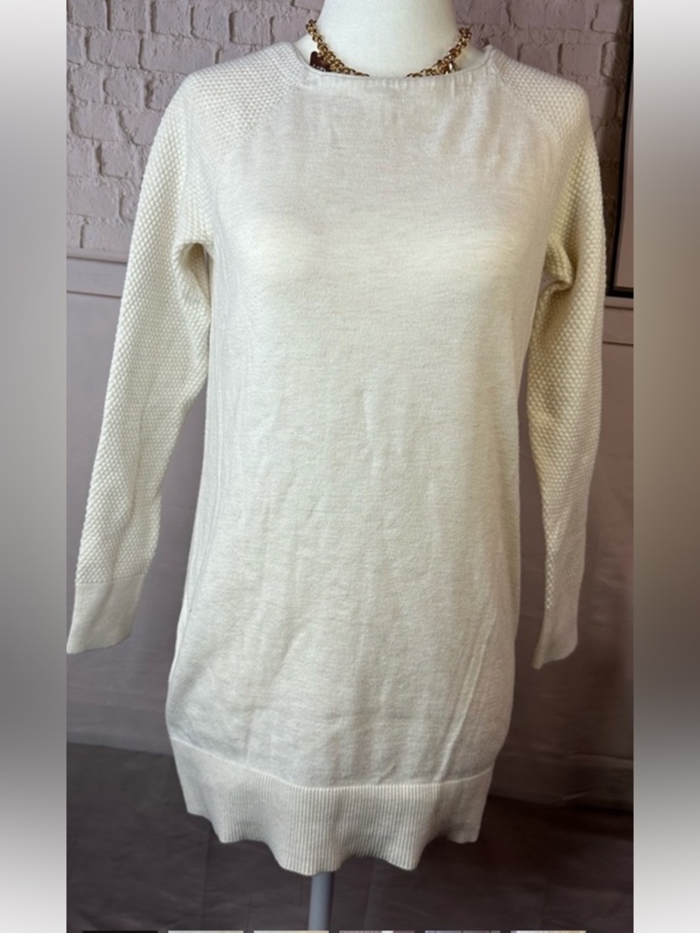 LOFT Women's Ivory Crew Neck Sweater - Picture 7 of 7